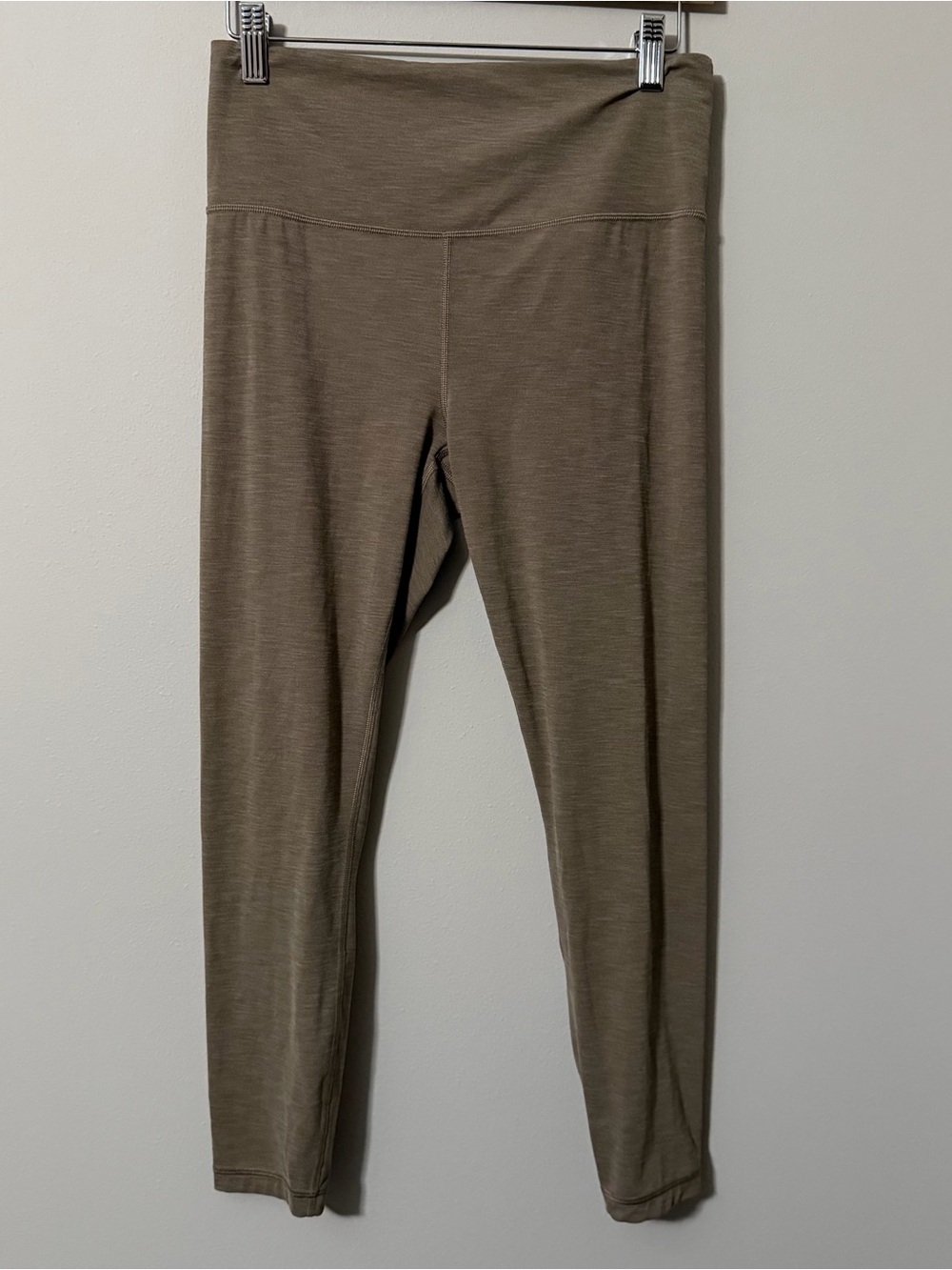 Athleta Ultra High Rise Elation 7/8 Tight Leggings Taupe Brown Women’s Medium M